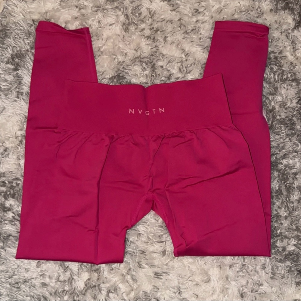 NVGTN Vibrant Pink Leggings